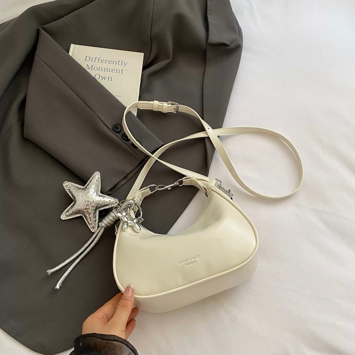 Star Solid Box Shoulder Bag