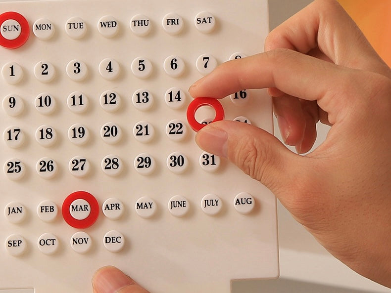 Pinteresty Desk Calendar