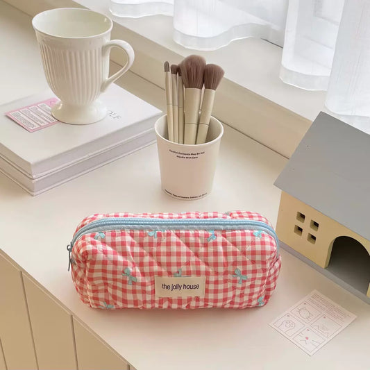 Gingham Makeup Organizer