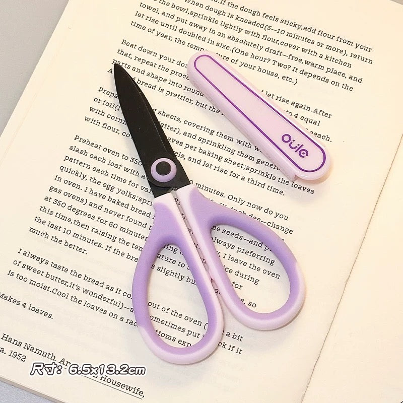 Pastel Mini Scissors with Cap