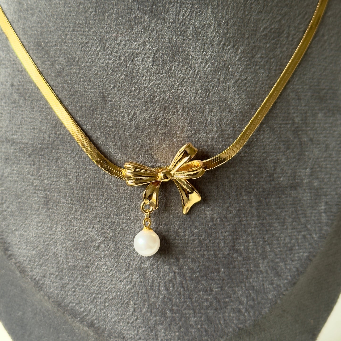 Anti Tarnish Bow Necklace With Pearl