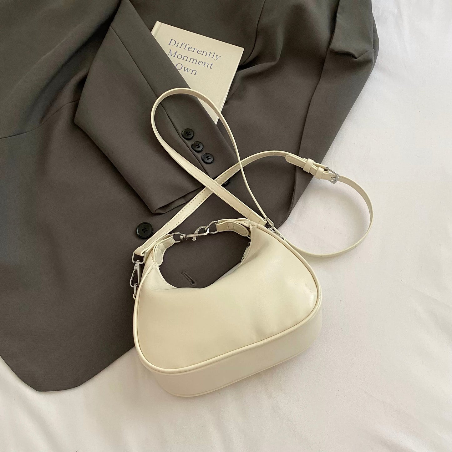 Star Solid Box Shoulder Bag