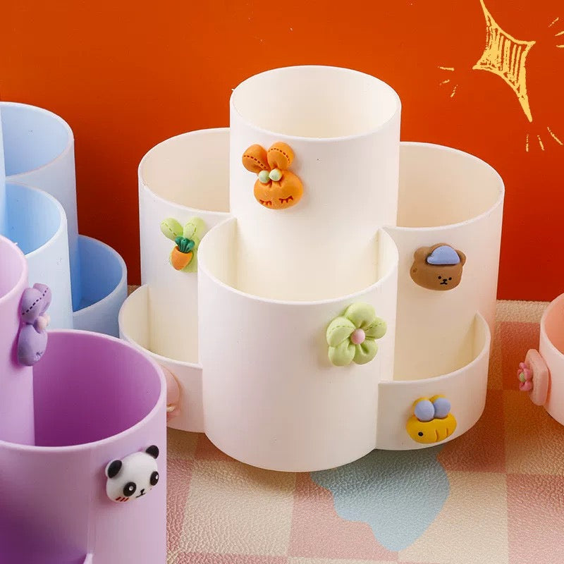 Kawaii Rotating Pen Stand With Charms