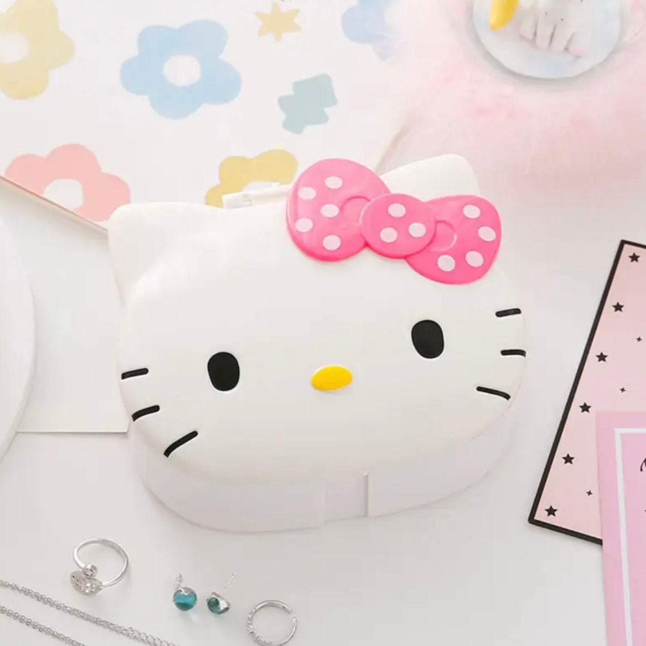 Hello Kitty Storage Box W Mirror