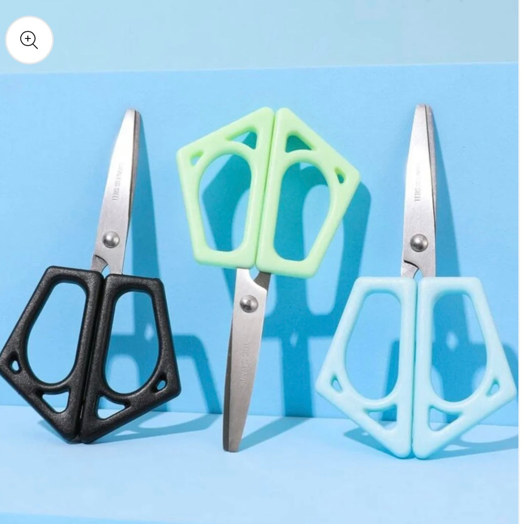 Kawai Scissors