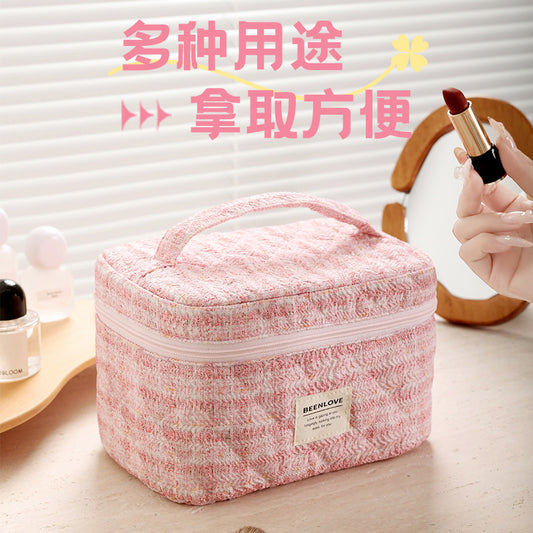 Pinteresty Makeup Bag