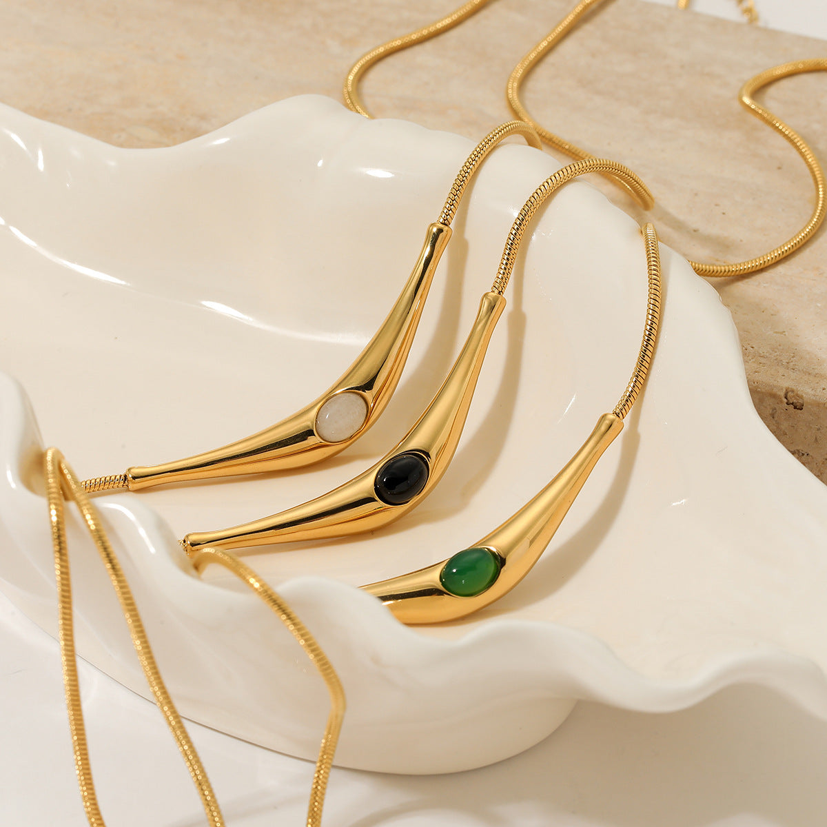 Retro Enamel Stone Anti Tarnish Necklace