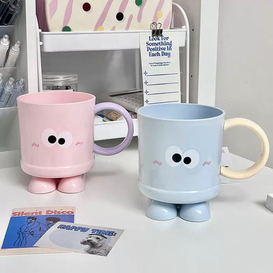 Big Eye Pen Holder