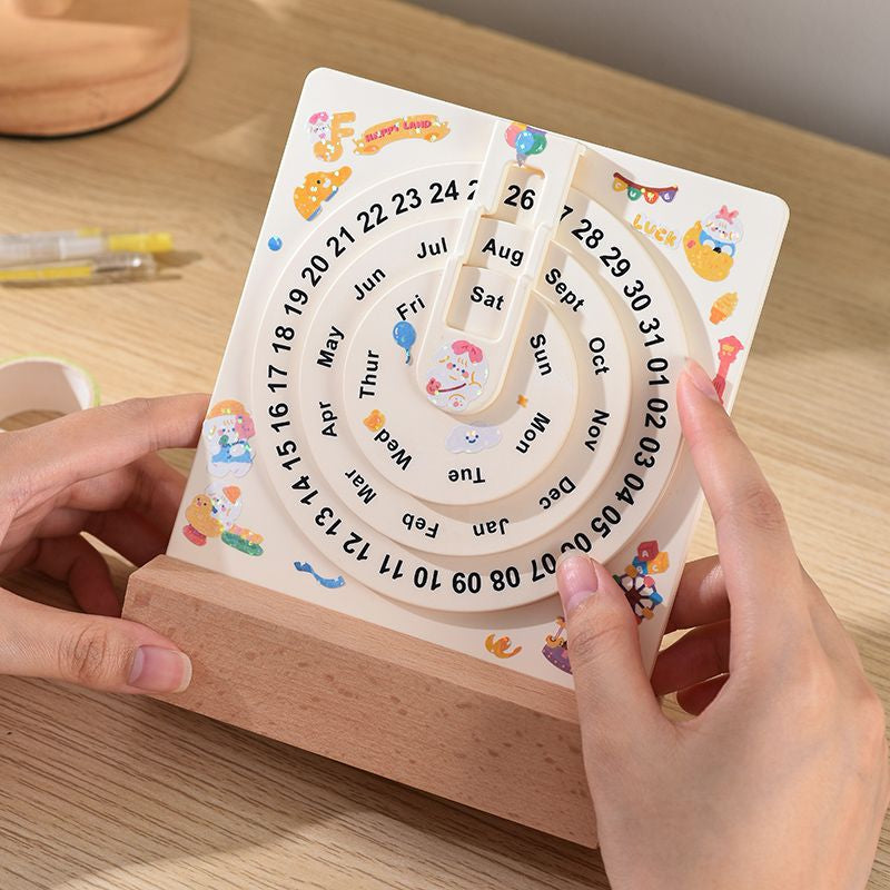 Pinteresty Perpetual Desk Calendar