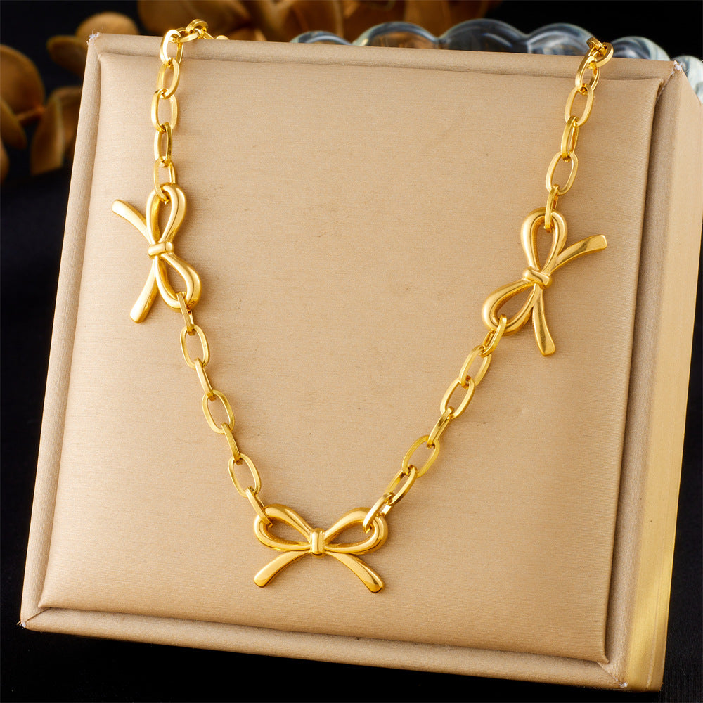 Classic Bow Necklace