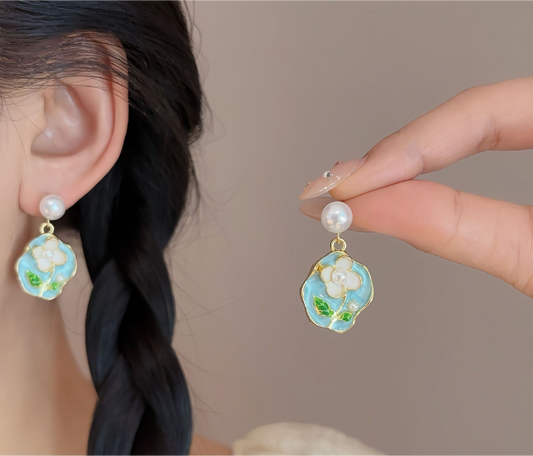 Blossom Pearl Earings