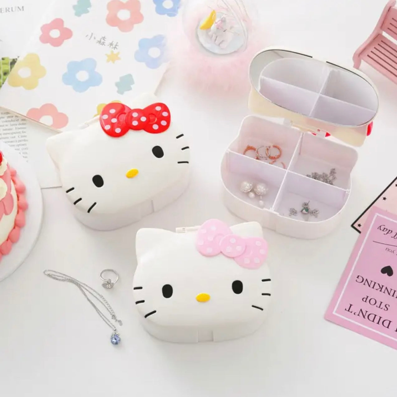 Hello Kitty Storage Box W Mirror