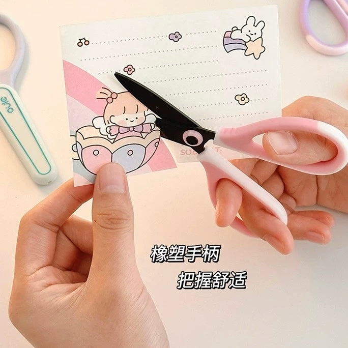 Pastel Mini Scissors with Cap