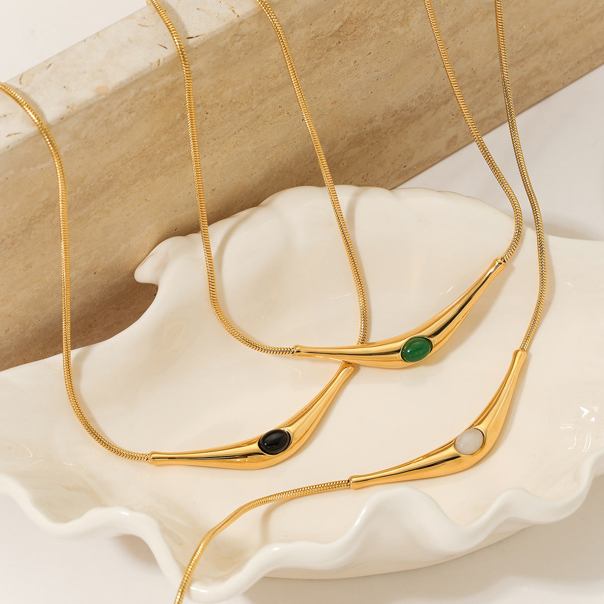 Retro Enamel Stone Anti Tarnish Necklace