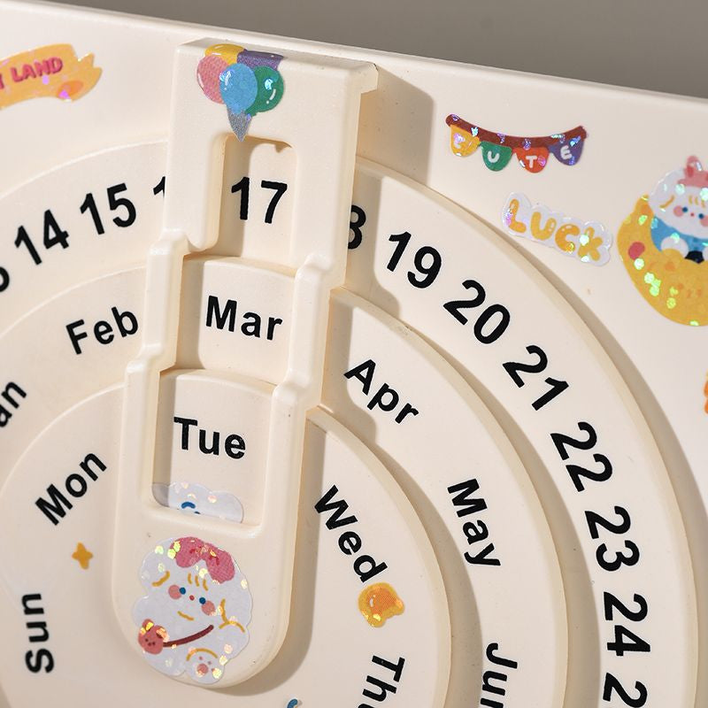 Pinteresty Perpetual Desk Calendar