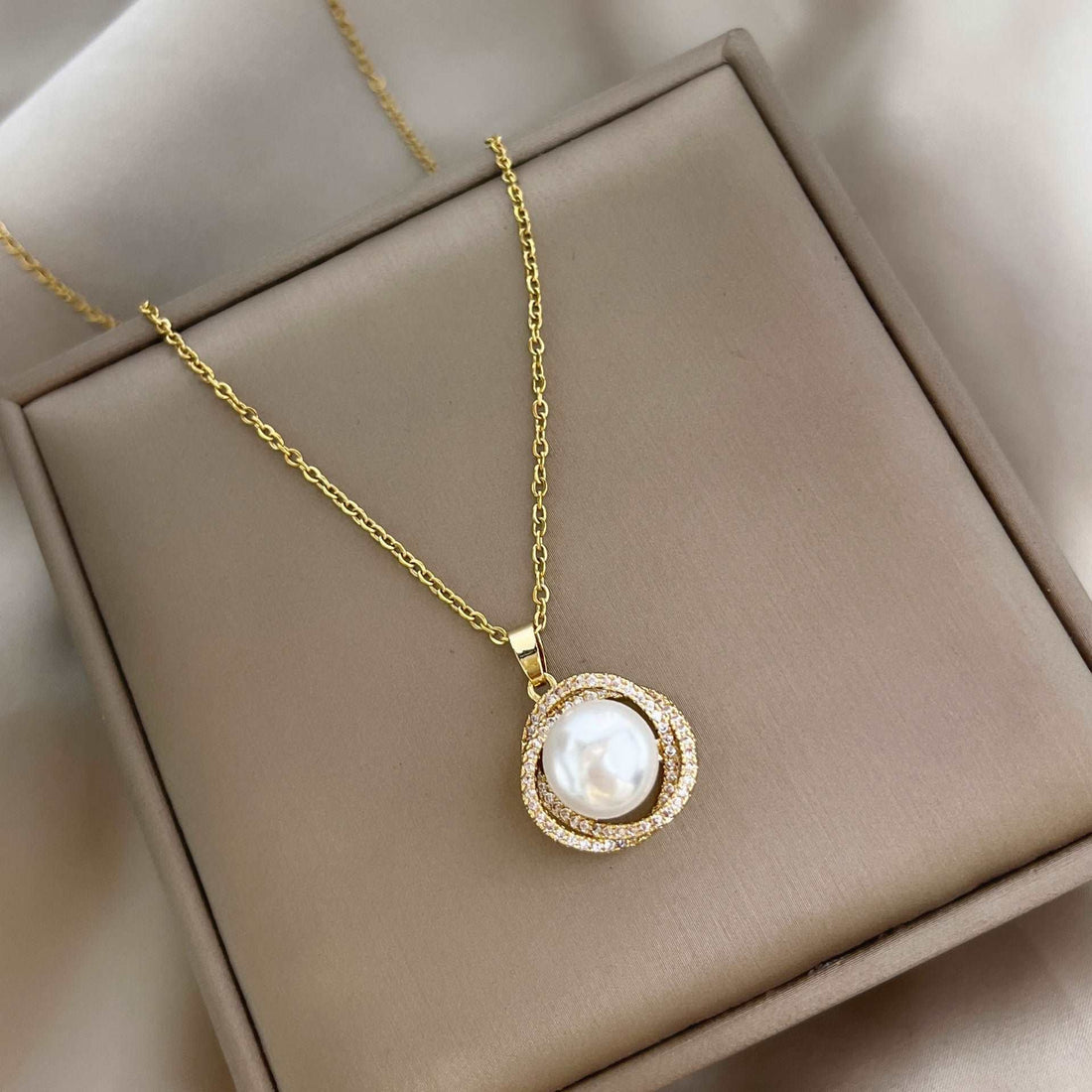 Pearl Blooming Necklace