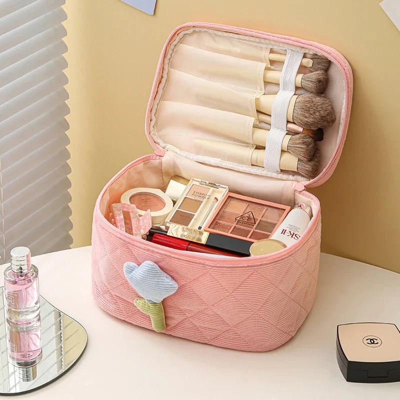 Pinteresty Makeup Bag