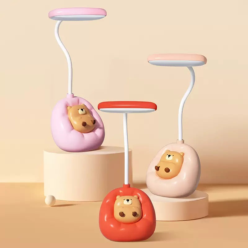 Capybara Desk Lamp