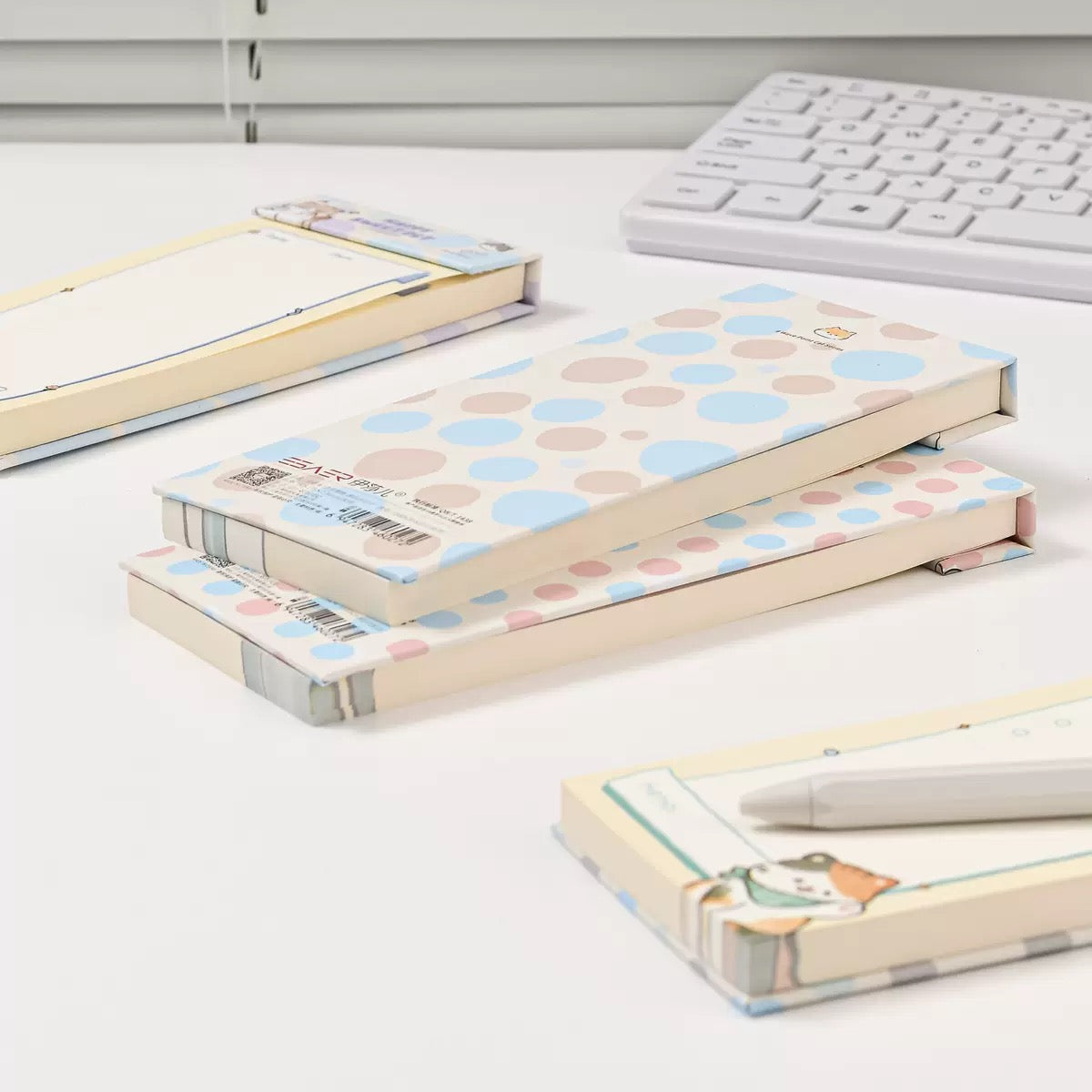 Happy Kitty Memo Pad