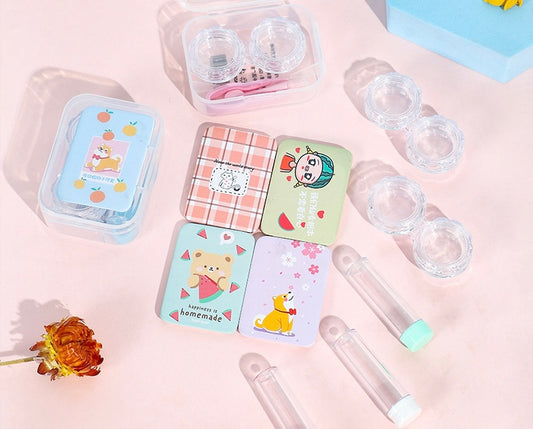 Contact Lens Case With Mirror