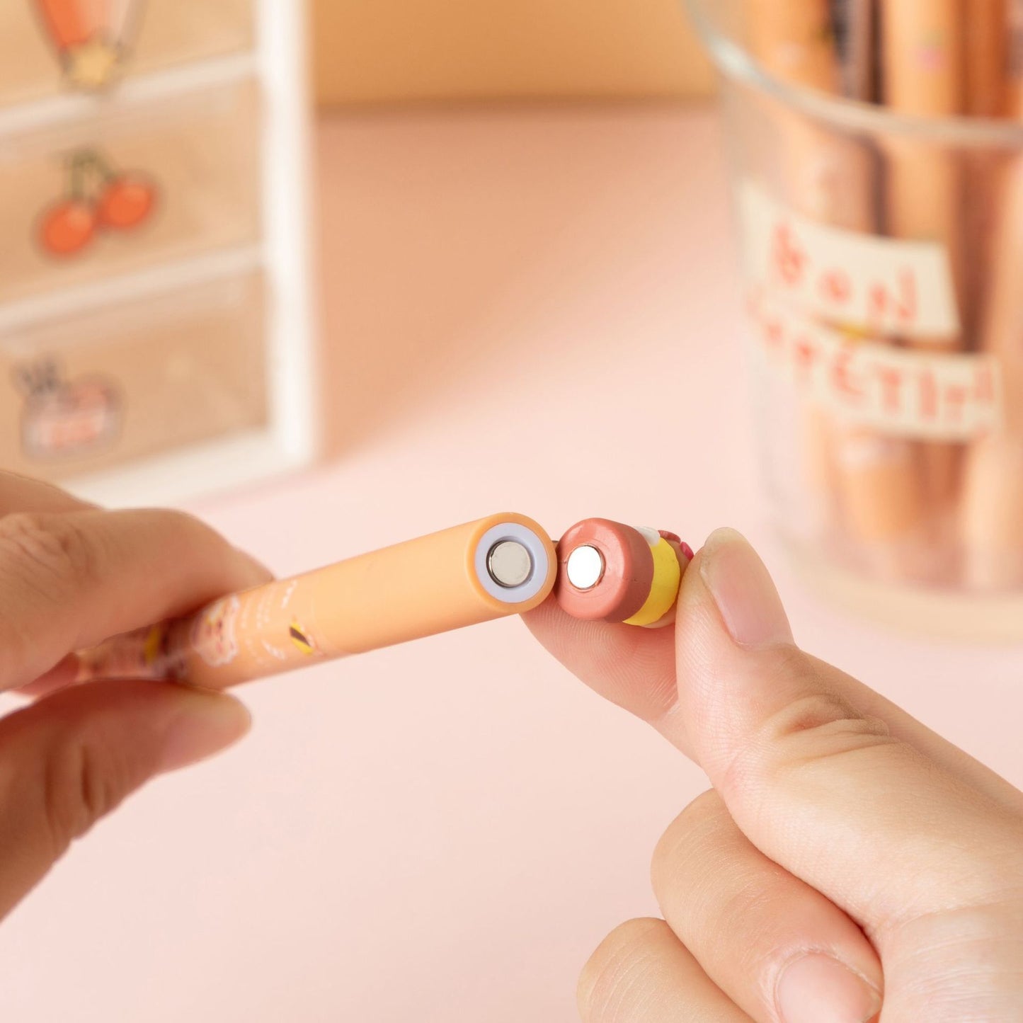 Capybara Magnetic Pen