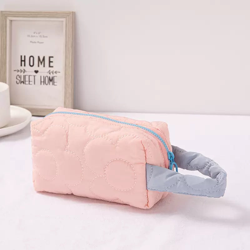 Daisy Dream Makeup Pouch