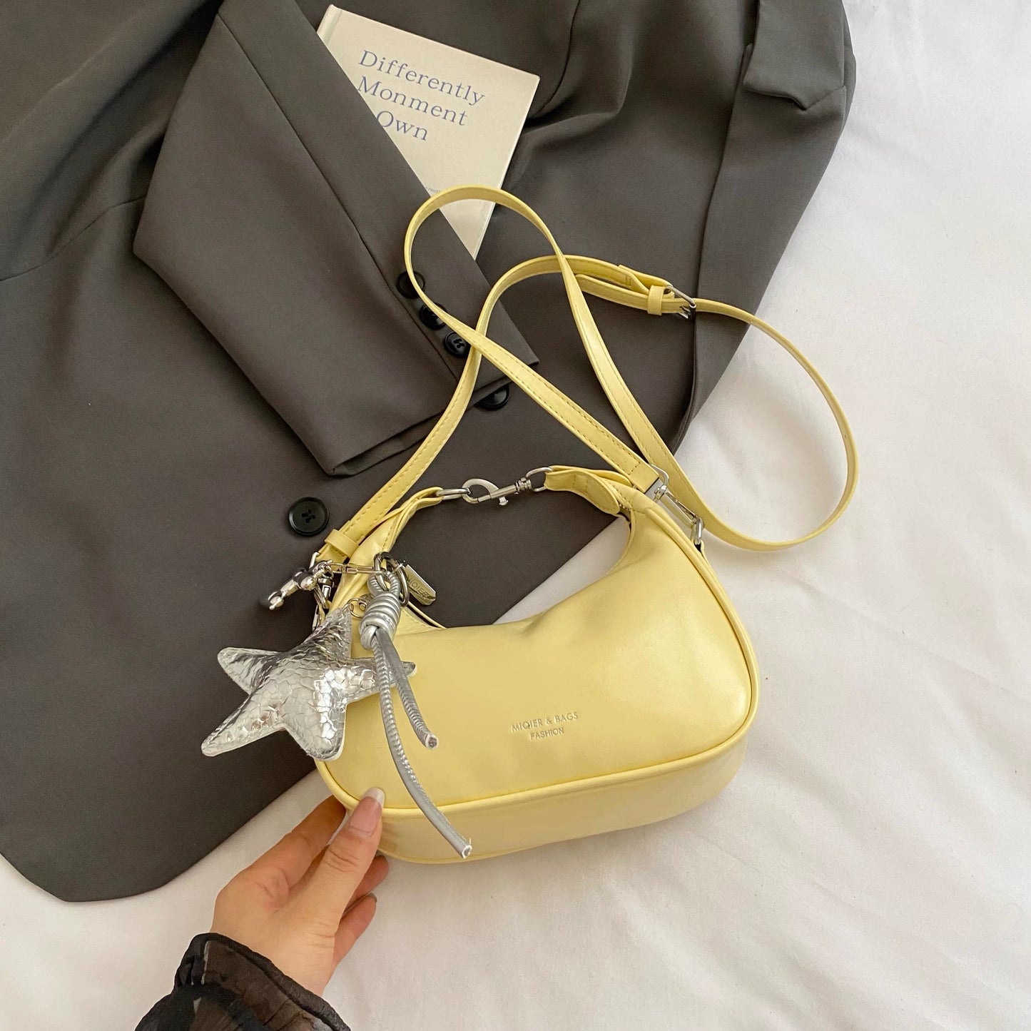 Star Solid Box Shoulder Bag