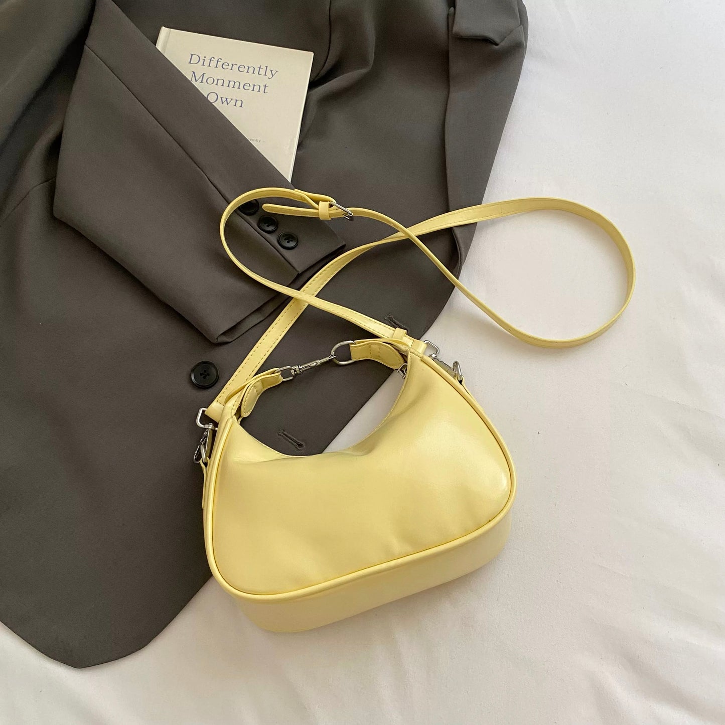Star Solid Box Shoulder Bag