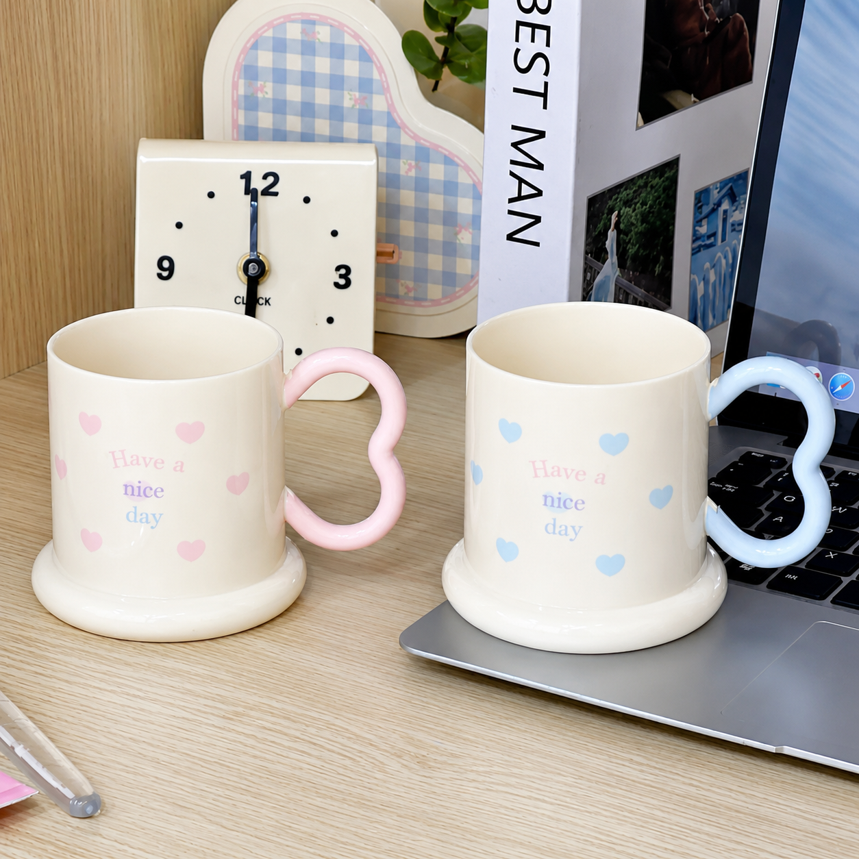 Kawaii Heart Pen Holder