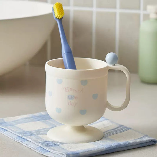 Kawaii Heart Pen Holder