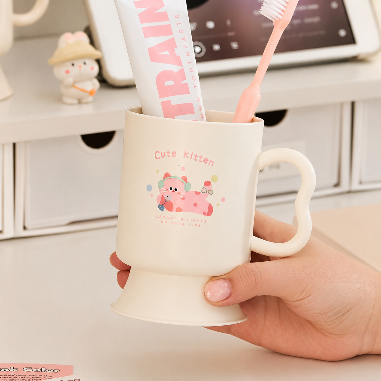 Kawaii Pen Holder
