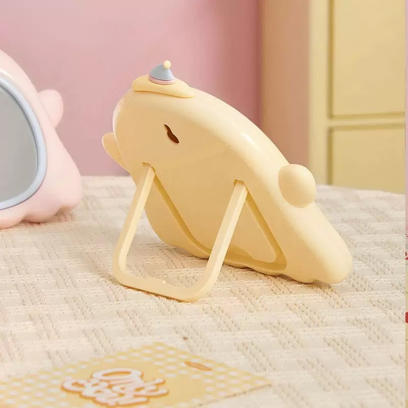 Kawaii Mirror
