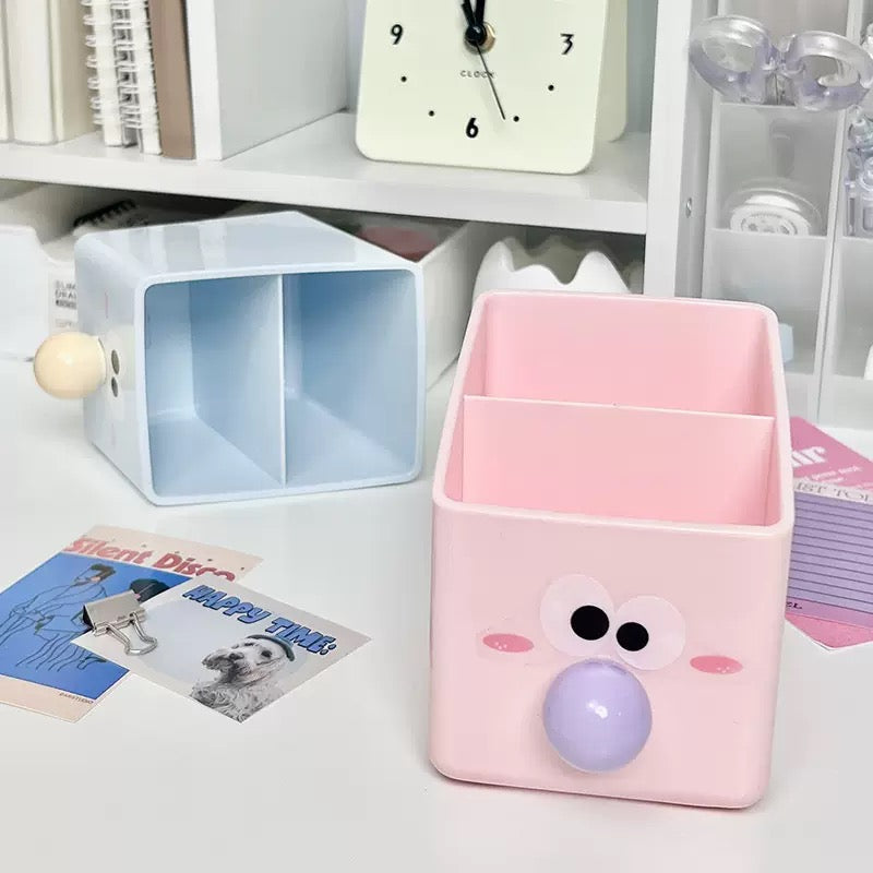 Big Eye Pen Holder