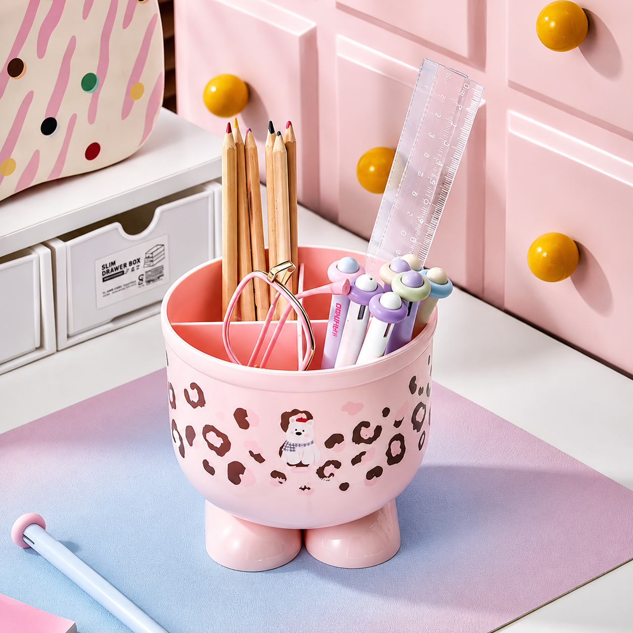 Bear Pen Holder